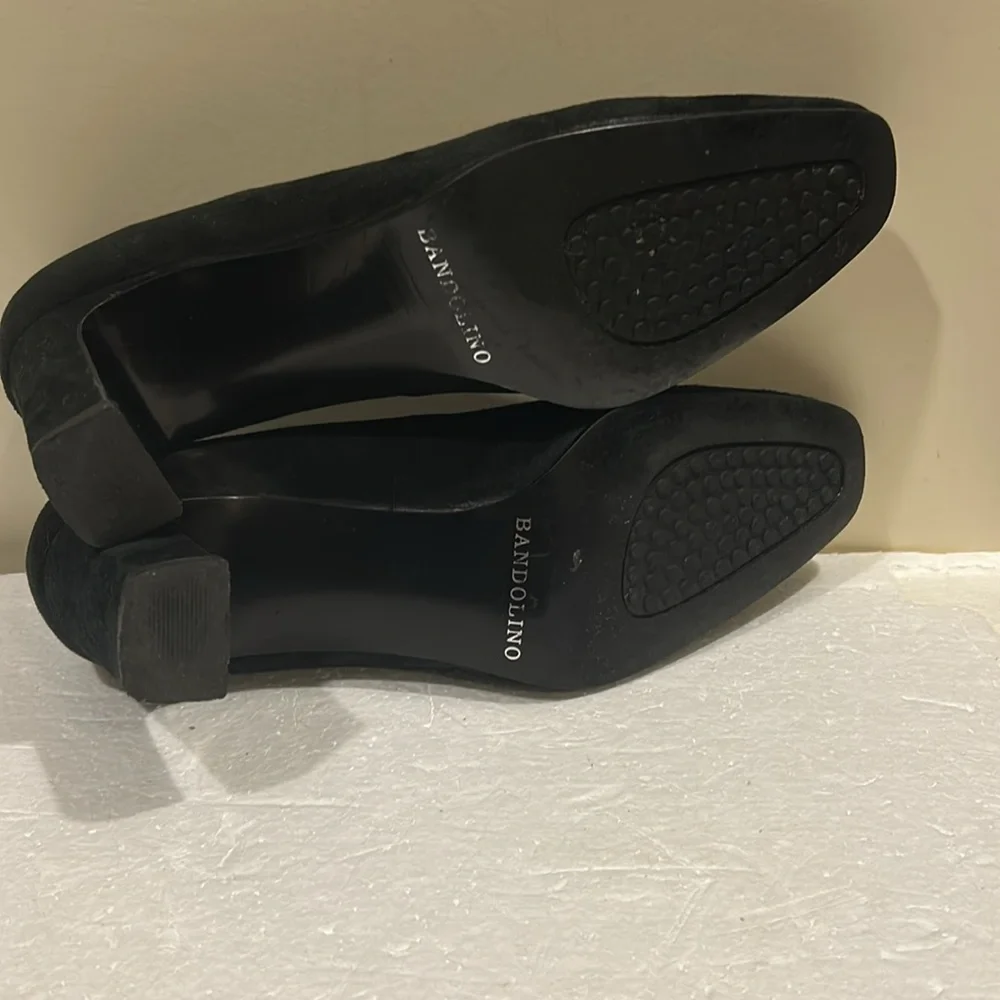 Bandolino suede leather slip on heels pumps from Nordstrom women Size 6.5 black